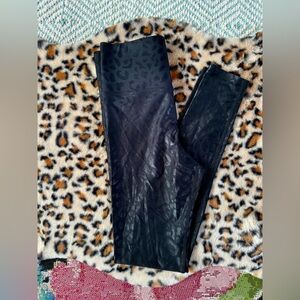 CARBON 38 size small leggings